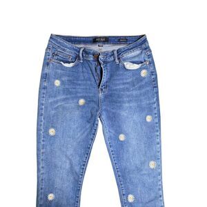 Judy Blue Skinny Crop Mid Rise Embroidered Daisy Womens Size 13 Blue
